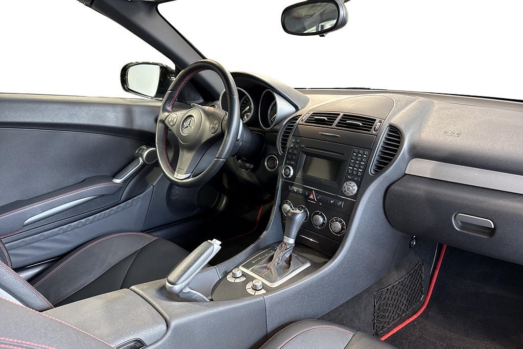 Vehicle Image 23
