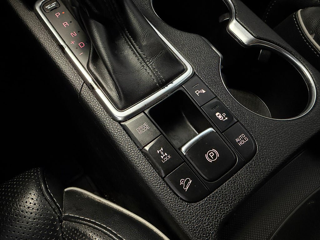 Vehicle Image 21