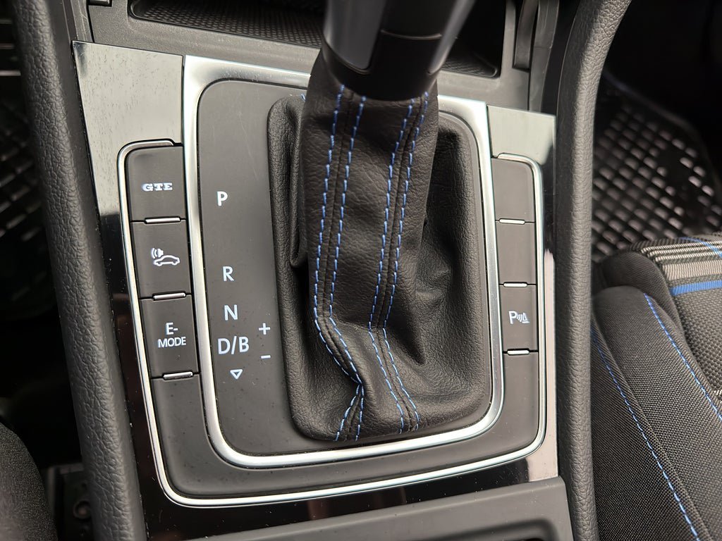 Vehicle Image 24