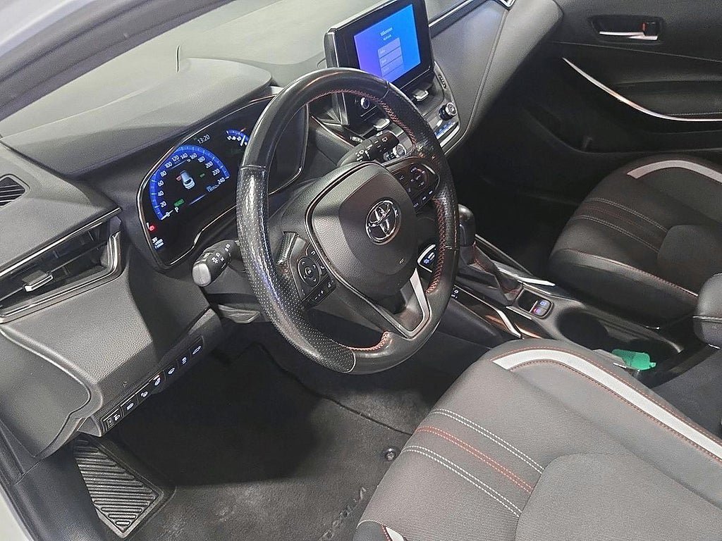 Vehicle Image 13