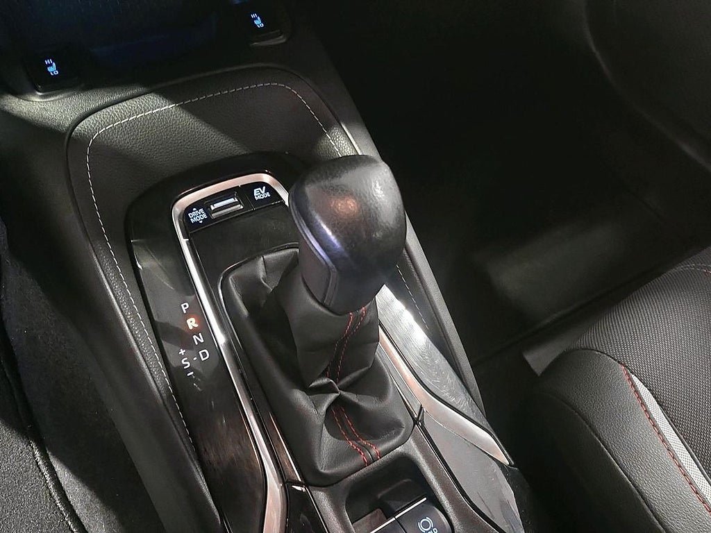 Vehicle Image 17