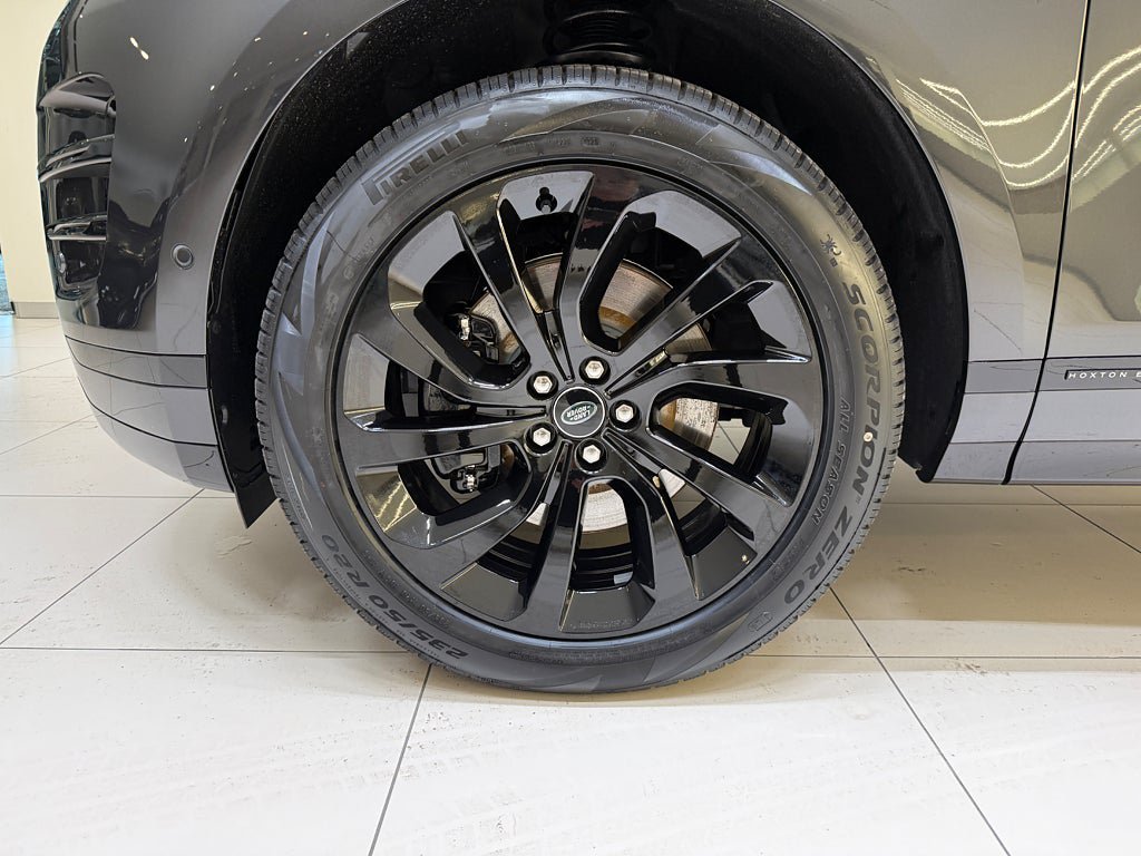 Vehicle Image 7