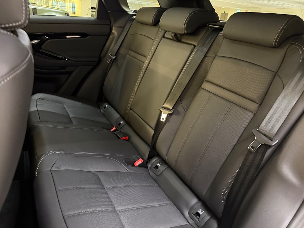Vehicle Image 18