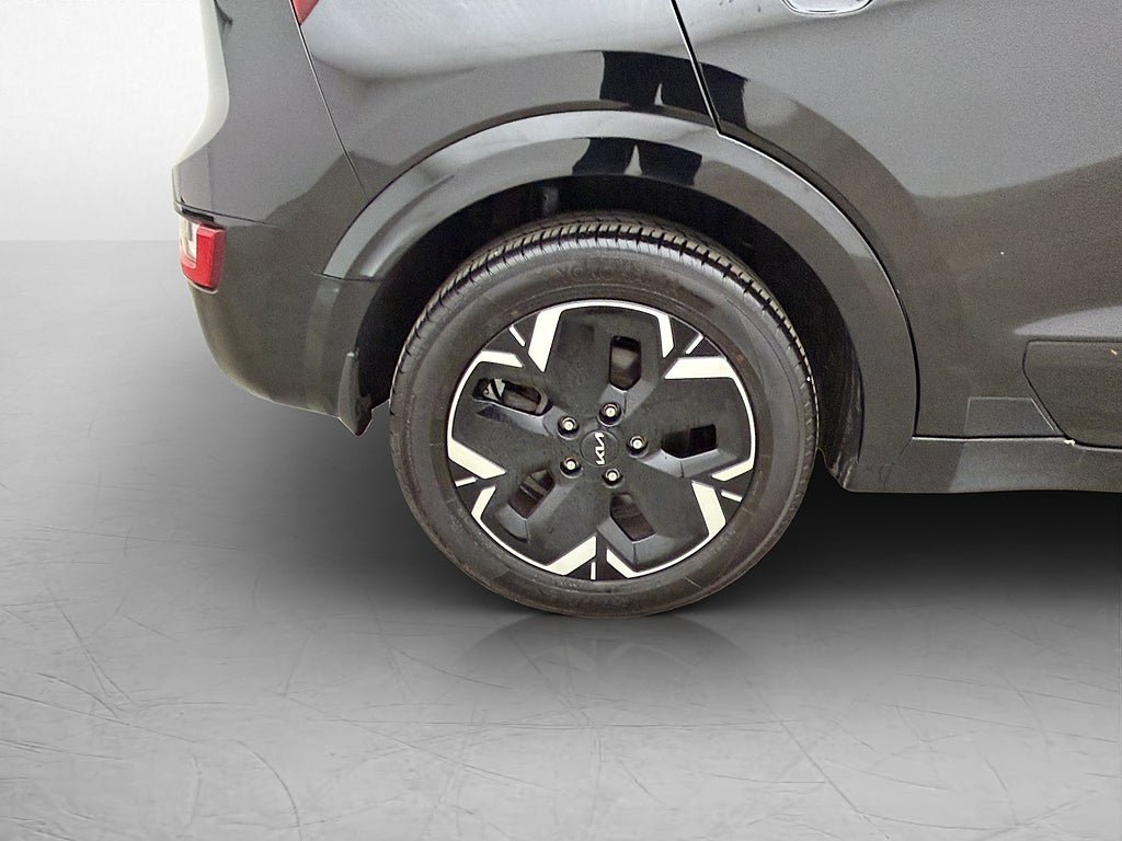 Vehicle Image 30