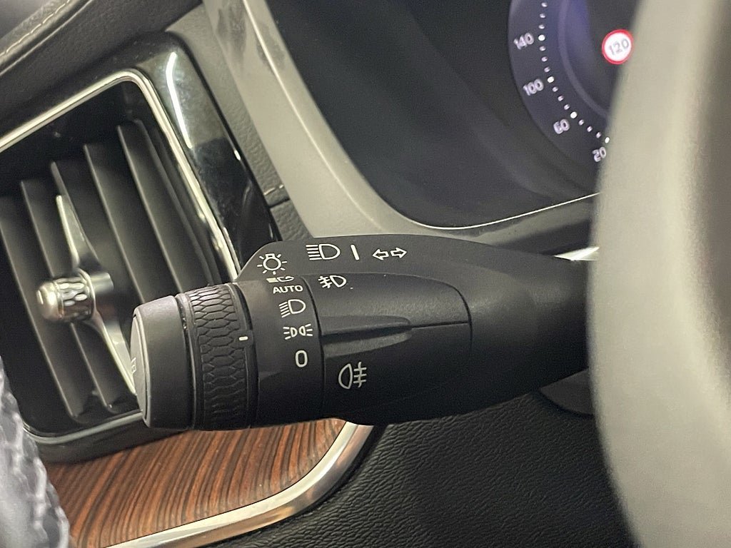 Vehicle Image 34