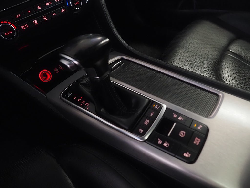 Vehicle Image 23