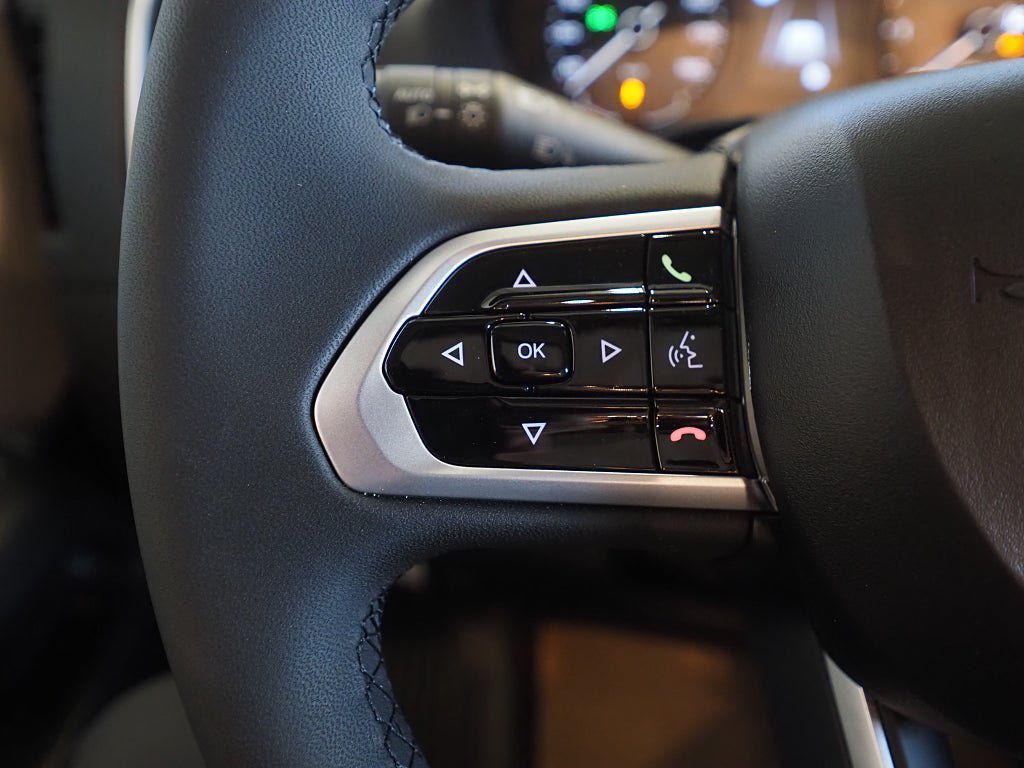 Vehicle Image 23
