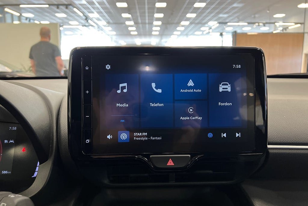 Vehicle Image 15