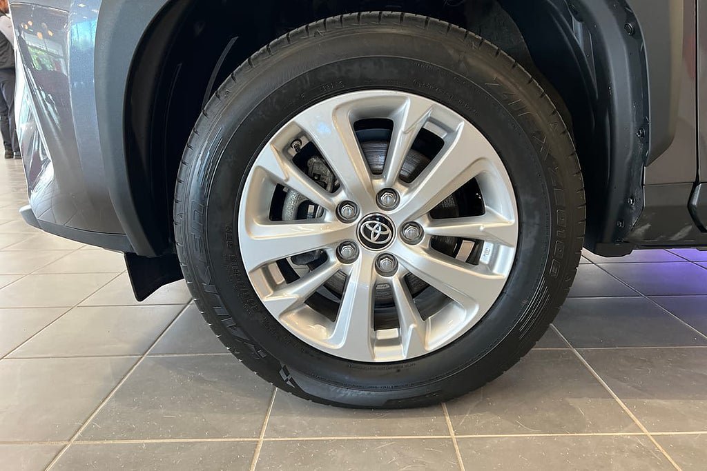 Vehicle Image 17