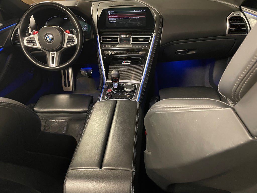 Vehicle Image 9