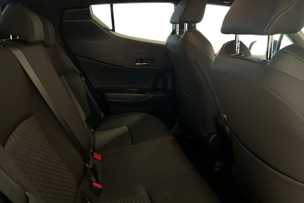Vehicle Image 7