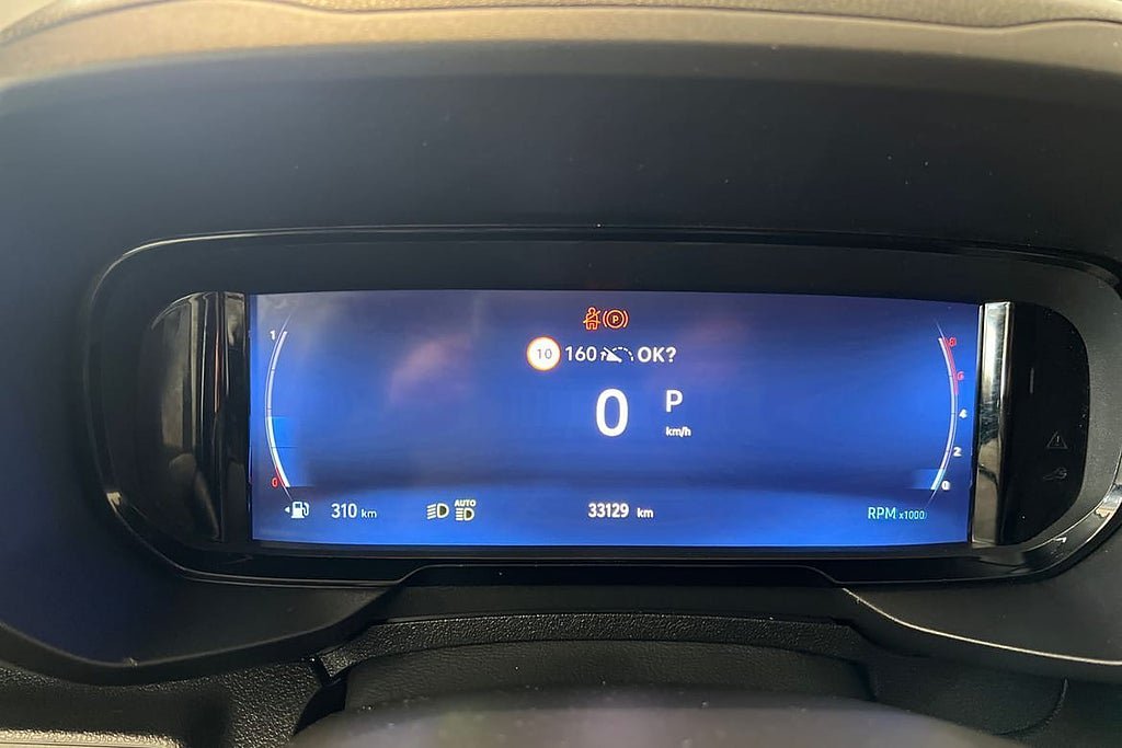 Vehicle Image 12