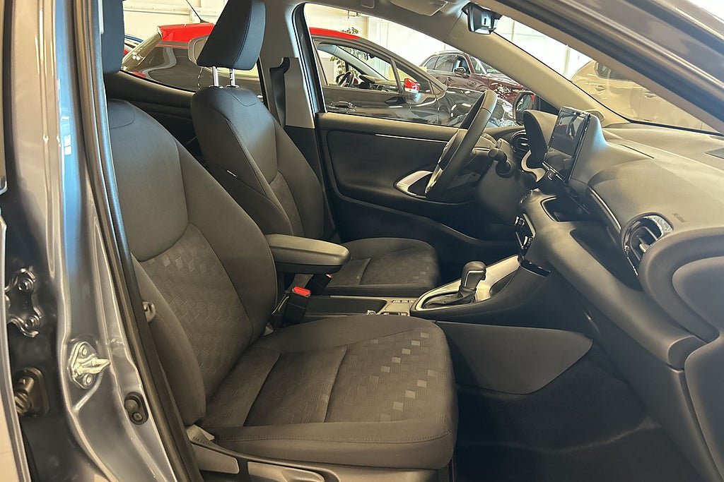 Vehicle Image 7