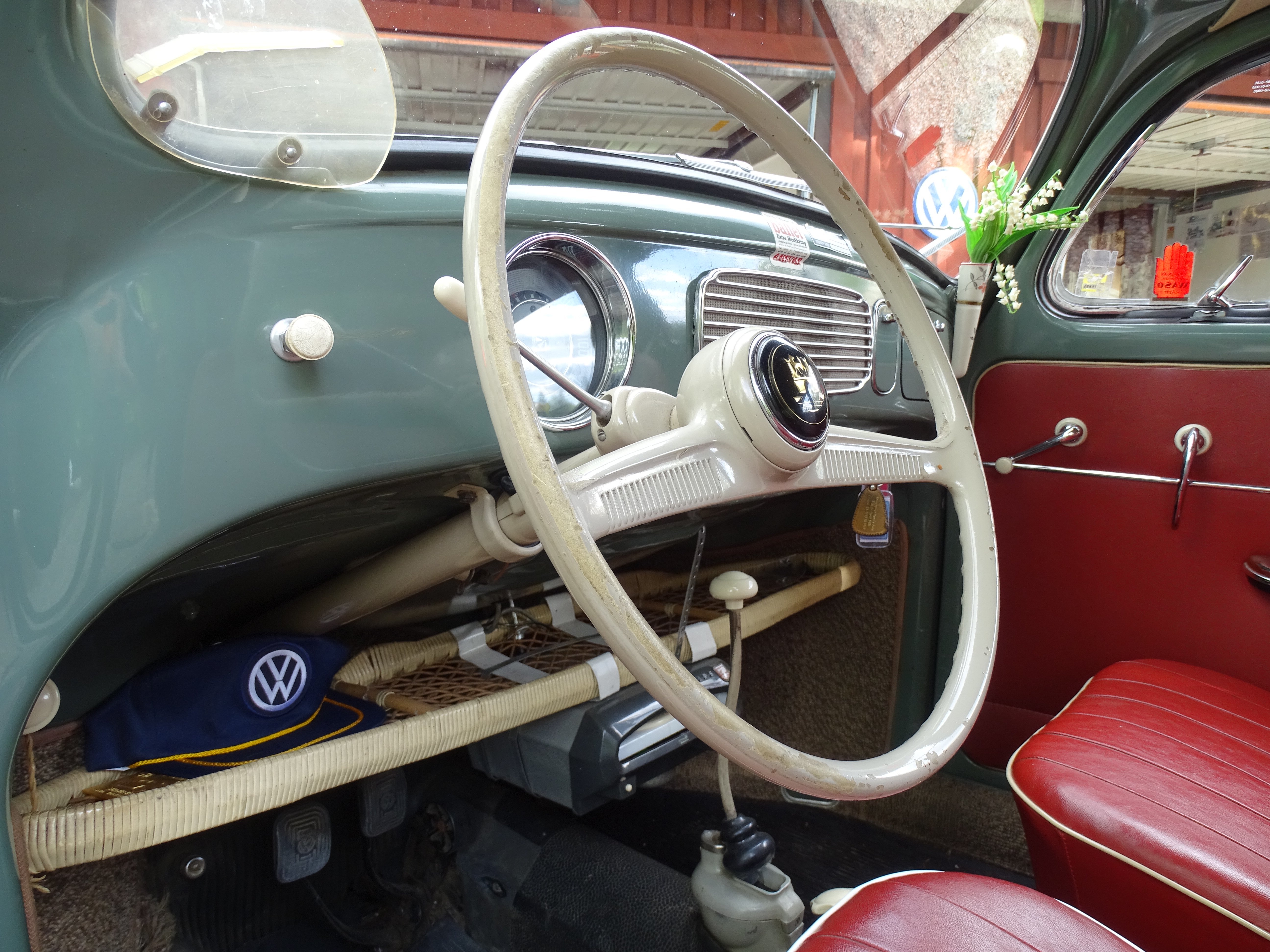 Vehicle Image 32