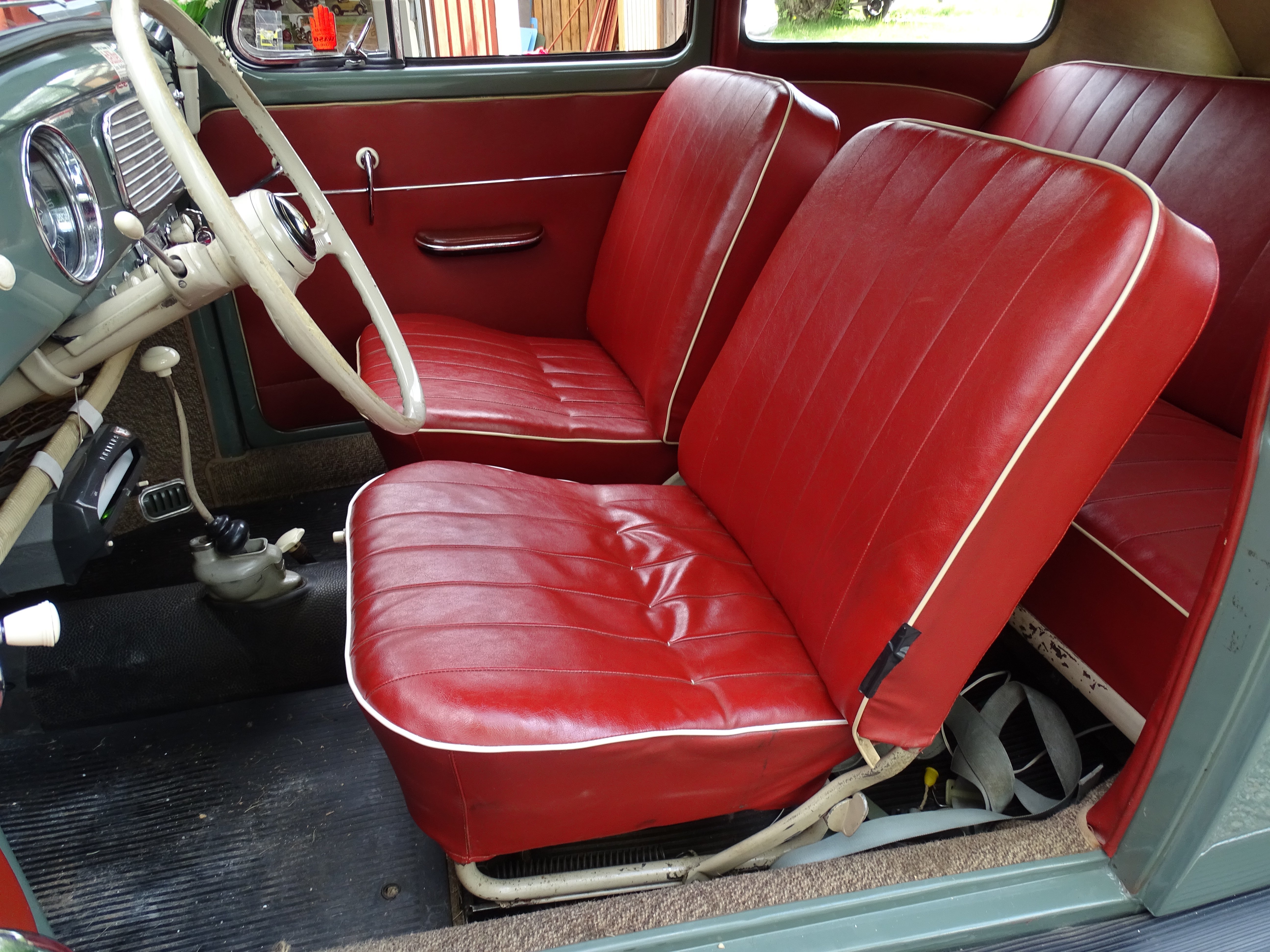Vehicle Image 36