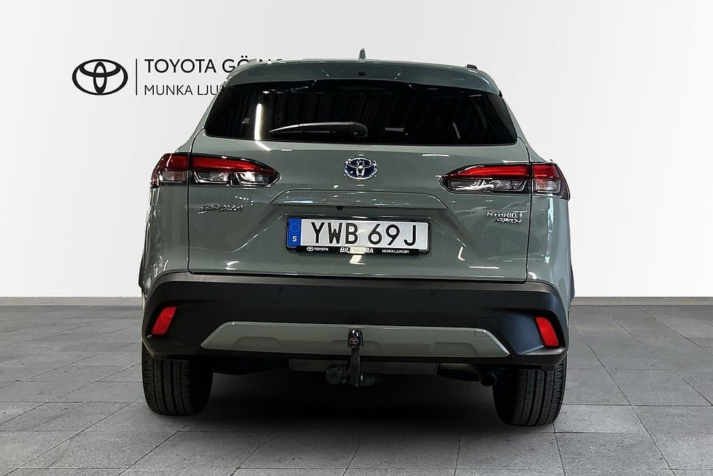 Vehicle Image 5