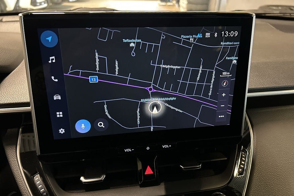 Vehicle Image 10