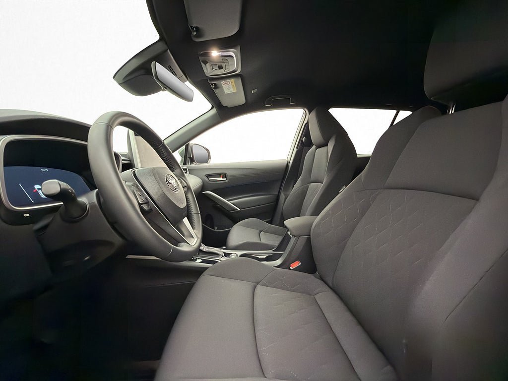 Vehicle Image 12