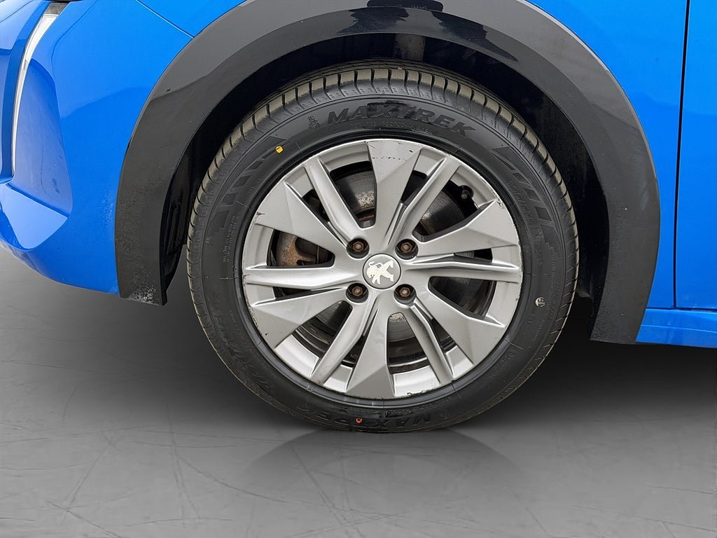 Vehicle Image 28