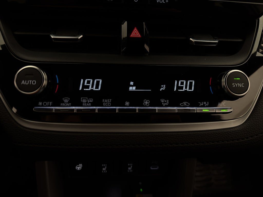 Vehicle Image 24