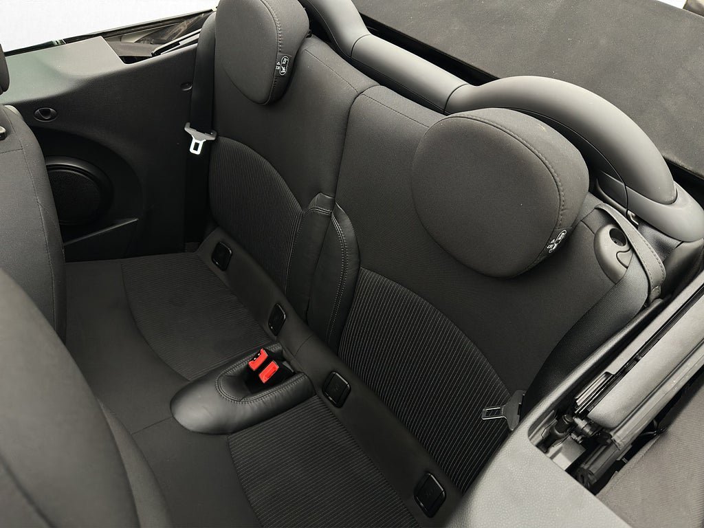 Vehicle Image 24