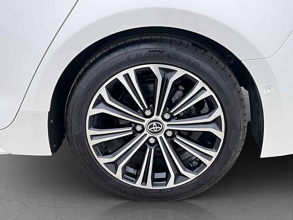 Vehicle Image 30