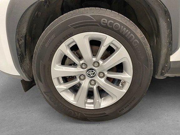 Vehicle Image 8