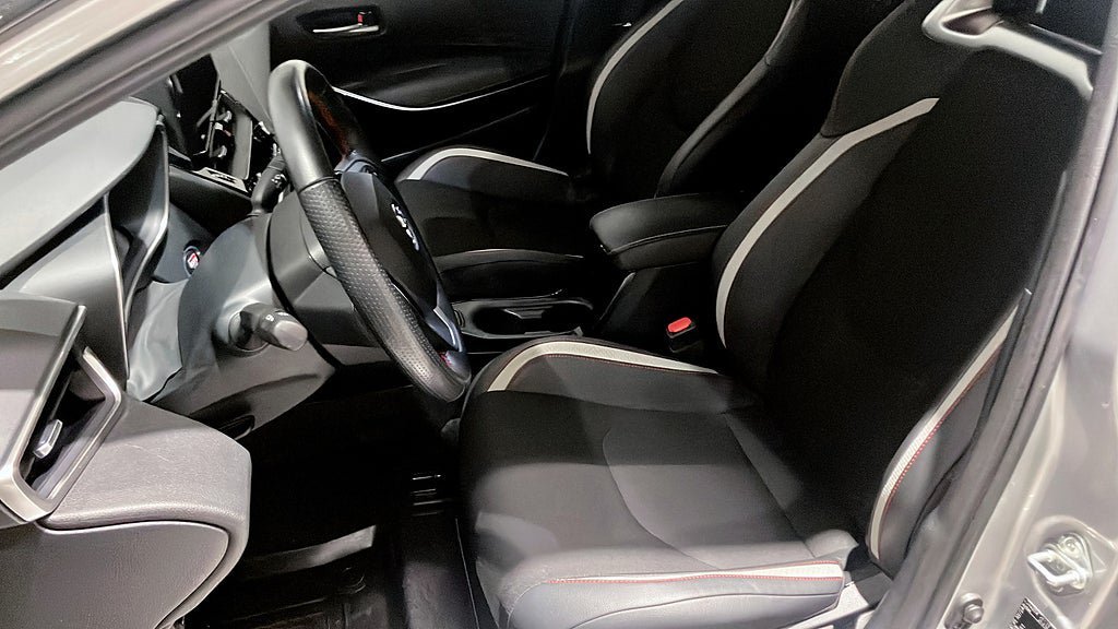 Vehicle Image 8
