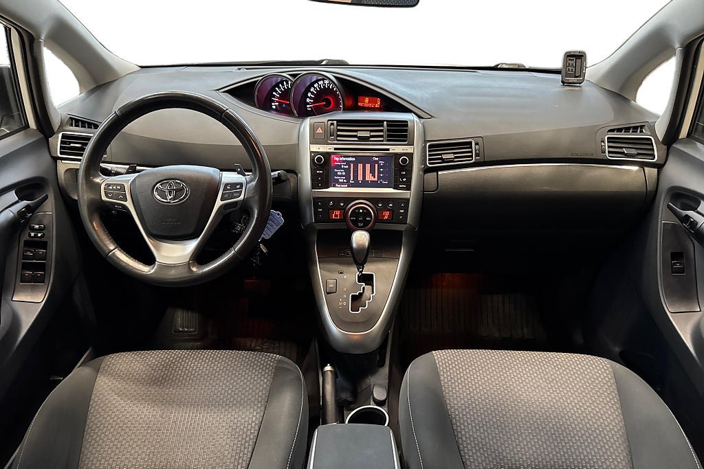 Vehicle Image 11