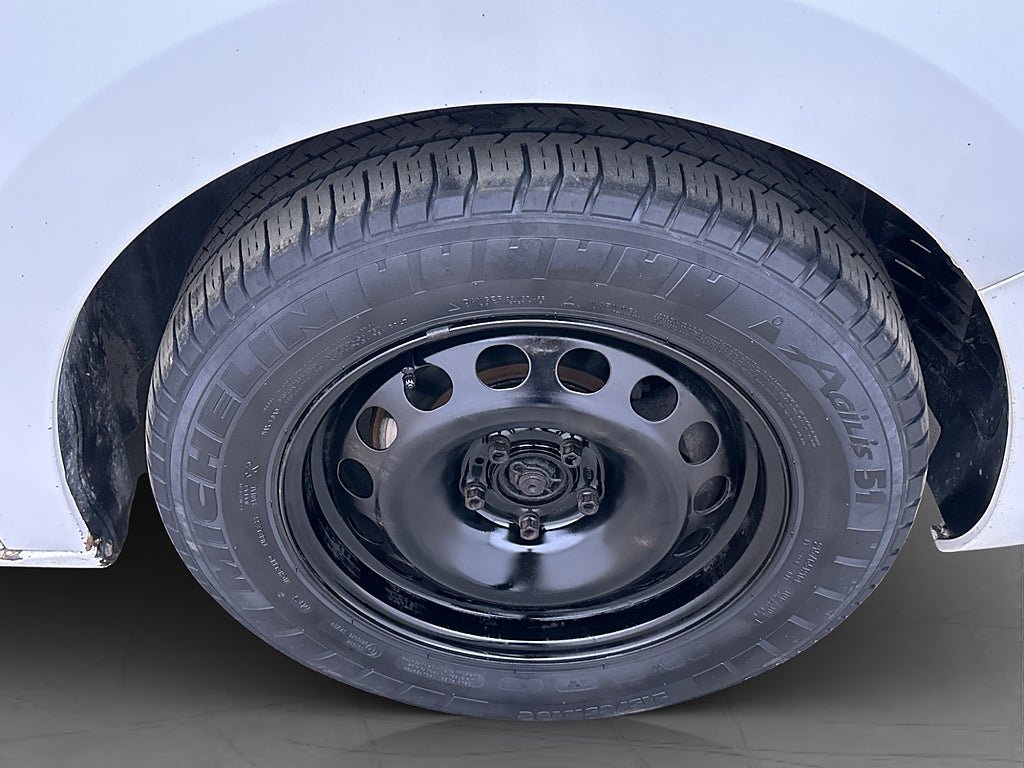 Vehicle Image 31