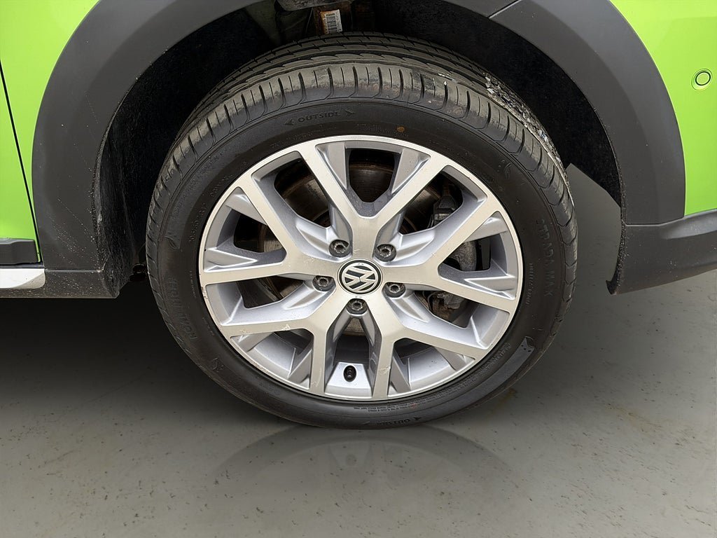 Vehicle Image 30