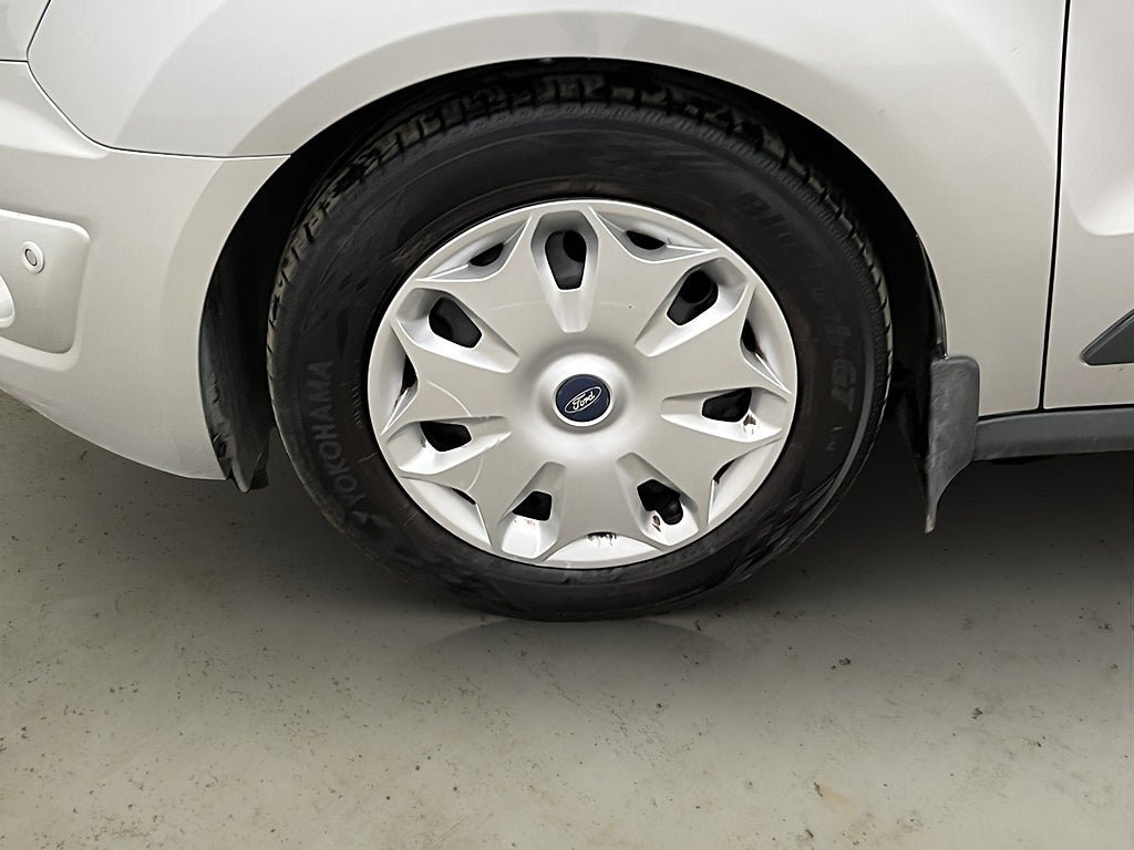 Vehicle Image 30