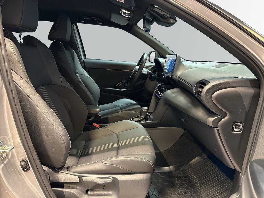 Vehicle Image 7