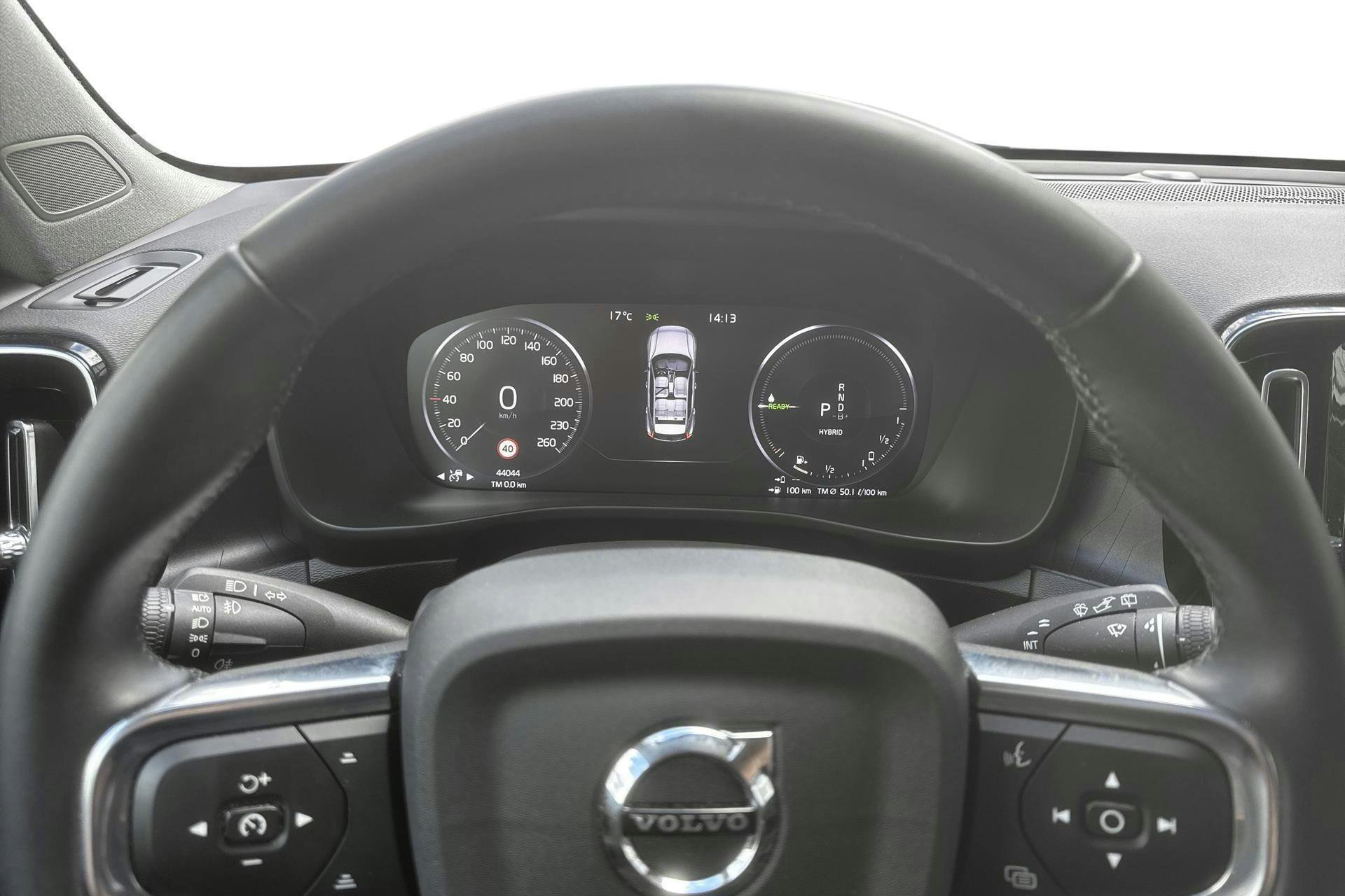 Vehicle Image 10