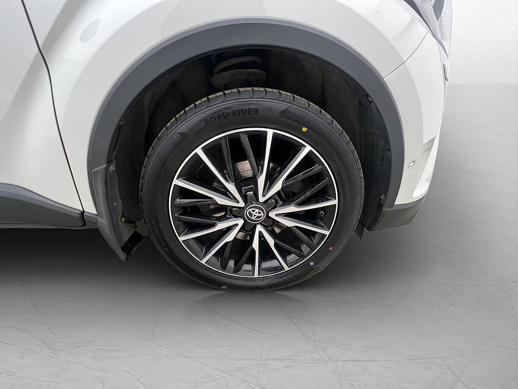 Vehicle Image 30