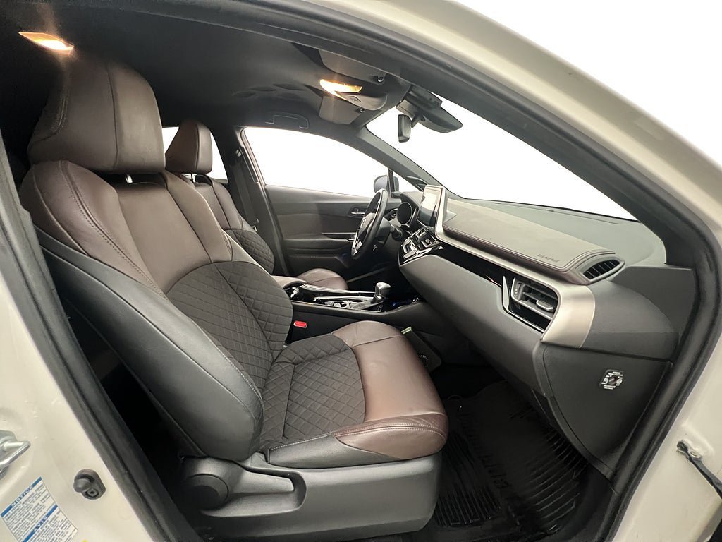 Vehicle Image 31
