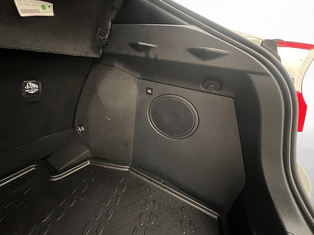 Vehicle Image 33