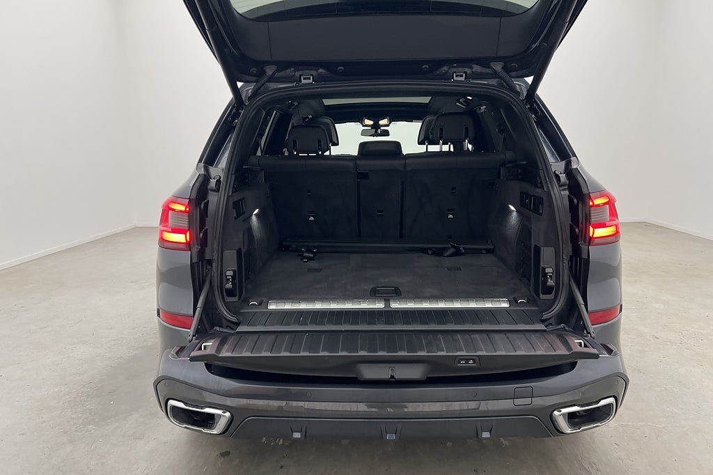 Vehicle Image 40