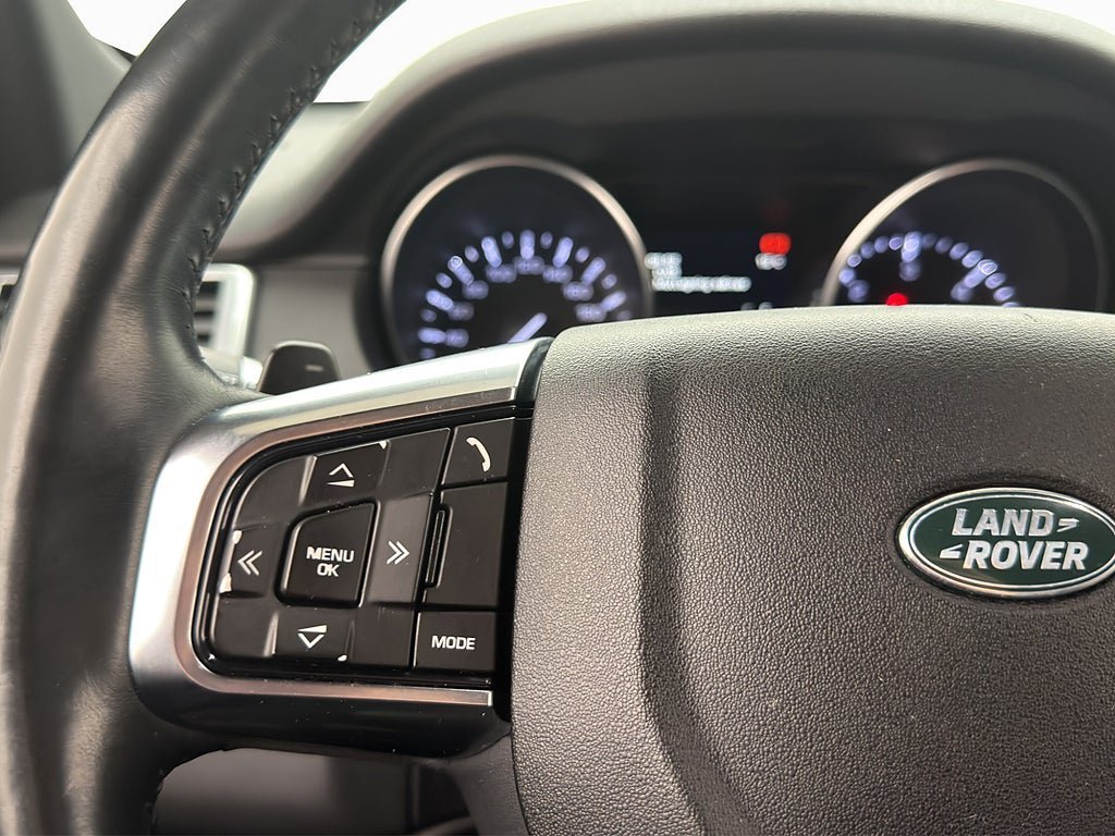 Vehicle Image 24