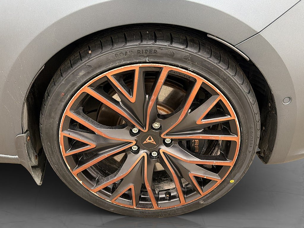 Vehicle Image 30