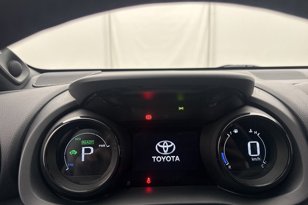 Vehicle Image 15