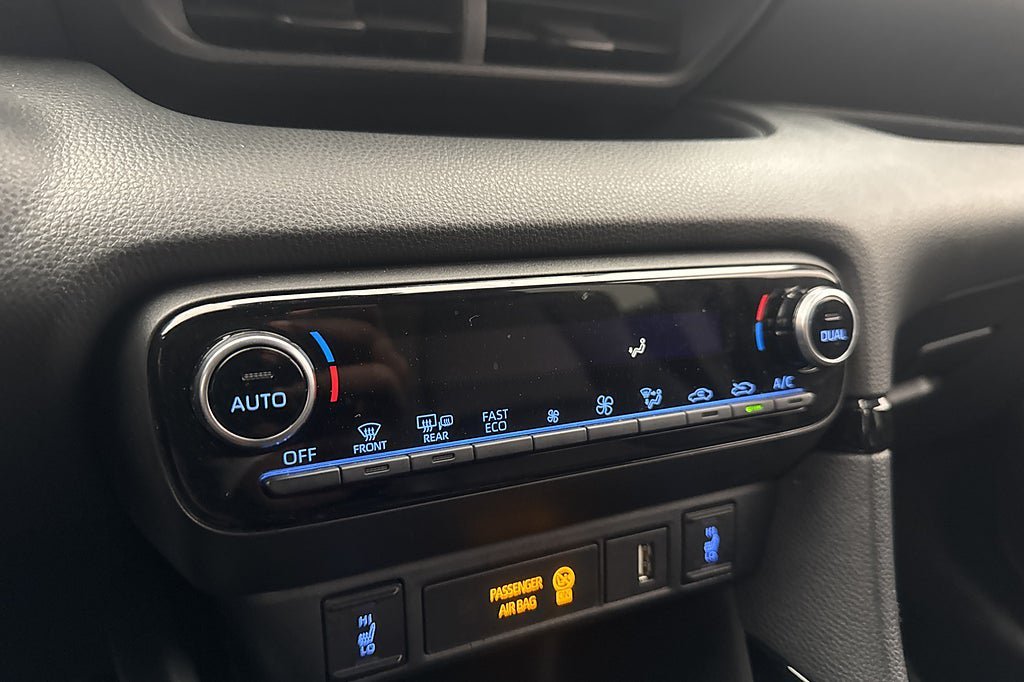 Vehicle Image 21