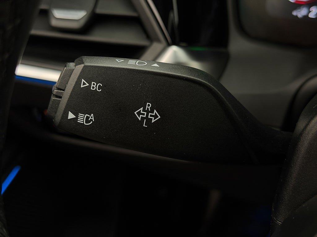 Vehicle Image 27