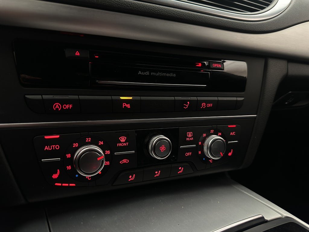 Vehicle Image 28