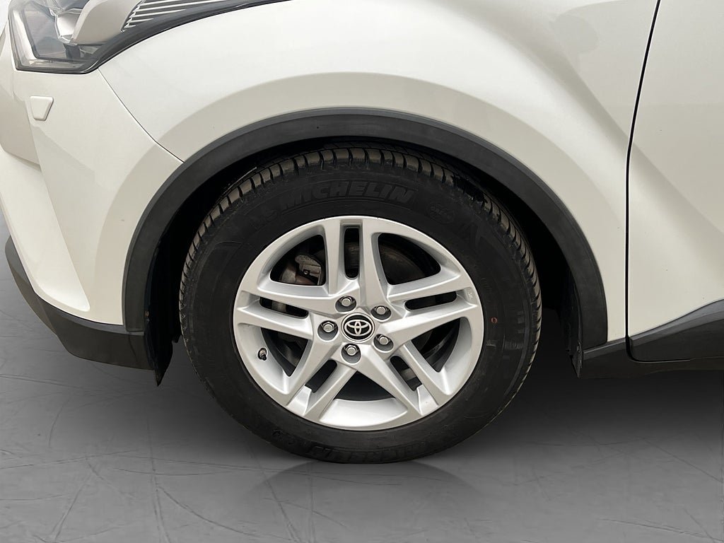 Vehicle Image 30