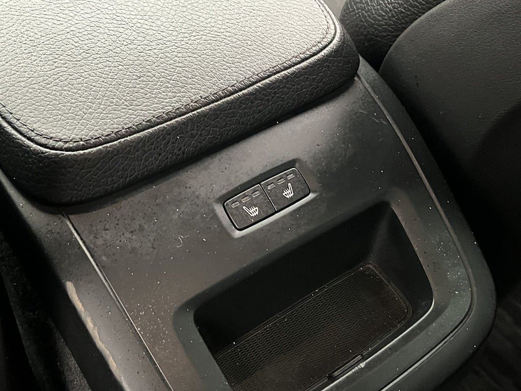 Vehicle Image 24