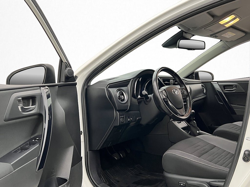 Vehicle Image 18