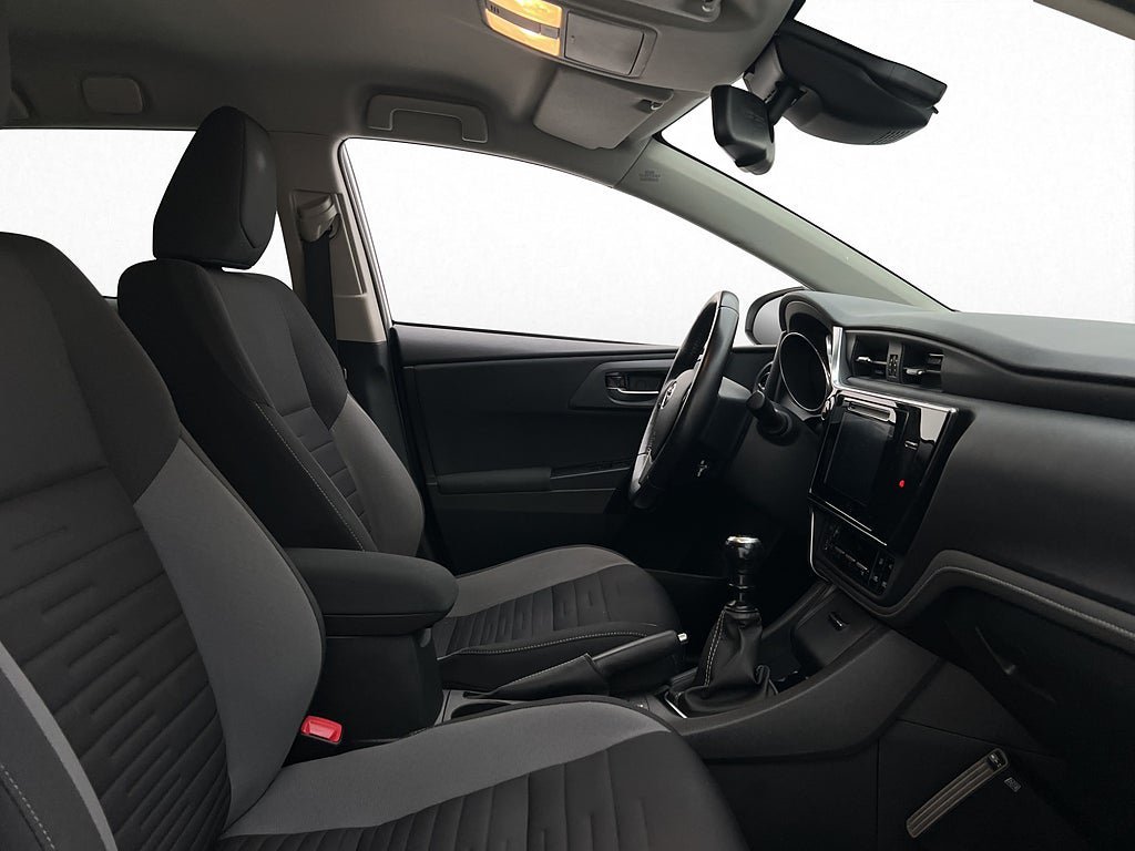 Vehicle Image 19