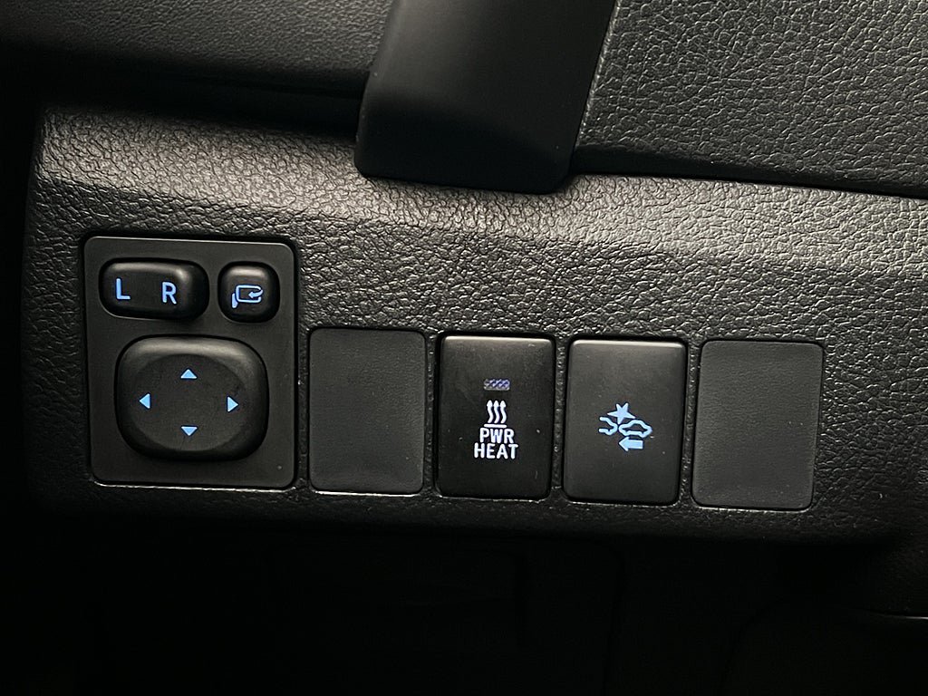 Vehicle Image 29