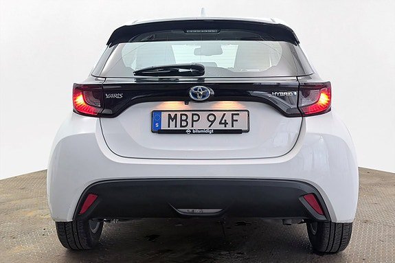 Vehicle Image 7